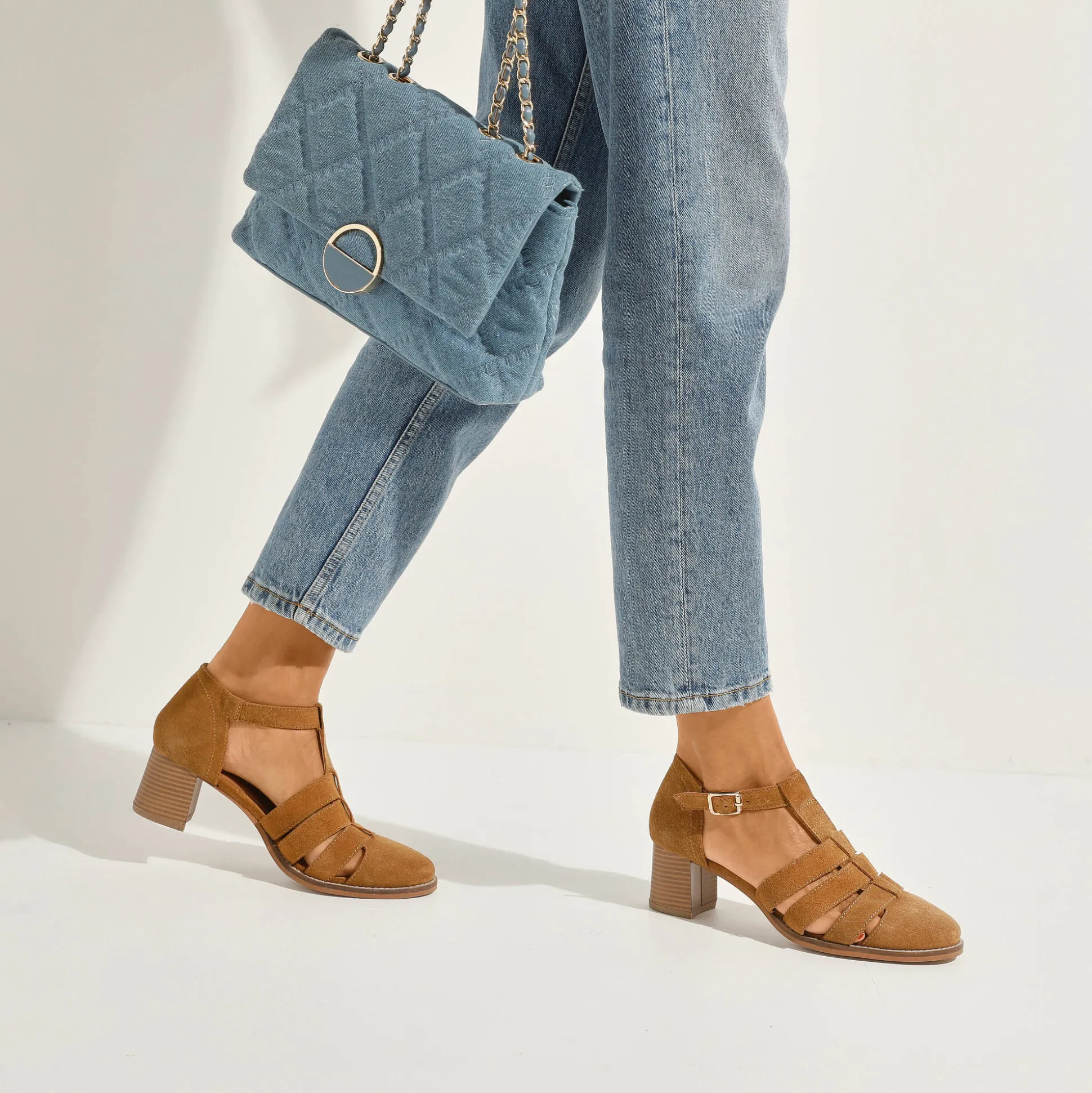 Leren sandalen met hak