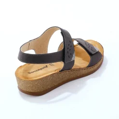 Leren sandalen met scratchsluiting, comfortbreedte