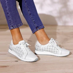 Leren sneakers met ajour