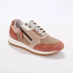 Leren sneakers met contrasterende fantasiepasjes