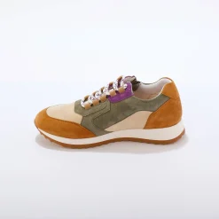Leren sneakers met contrasterende fantasiepasjes