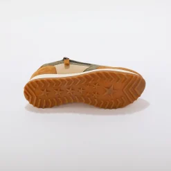 Leren sneakers met contrasterende fantasiepasjes