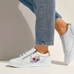 Leren sneakers met rits en bloemenborduursel