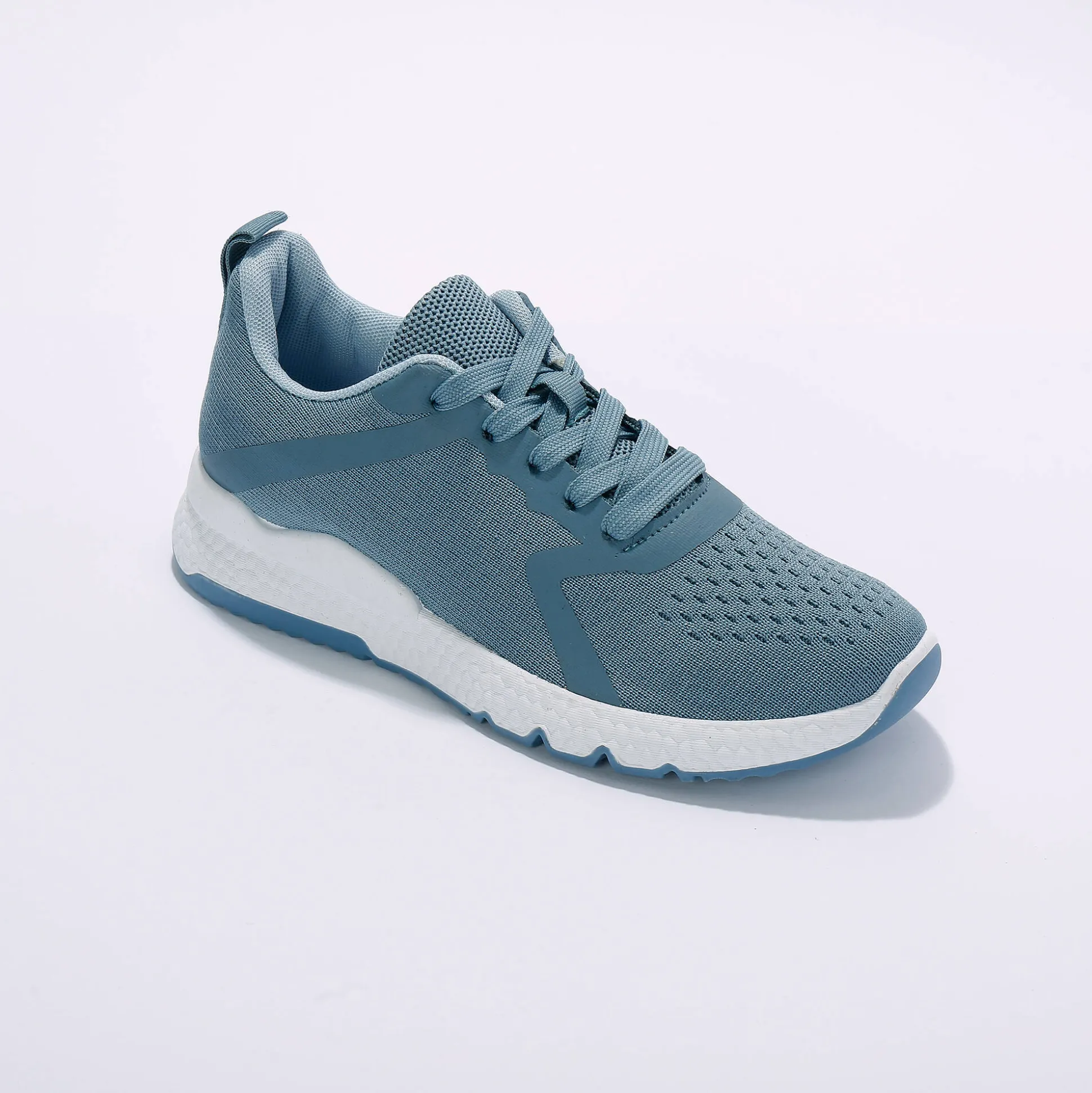 Lichte sneakers in ademend textiel