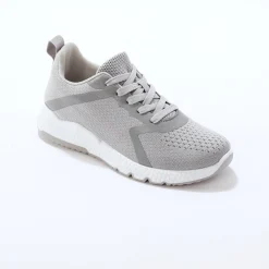 Lichte sneakers in ademend textiel