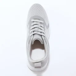 Lichte sneakers in ademend textiel