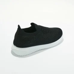 Lichte sneakers in meshtextiel, makkelijk aan te trekken