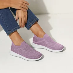 Lichte sneakers in meshtextiel, makkelijk aan te trekken