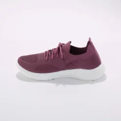 Lichte sneakers in meshtextiel, met veters
