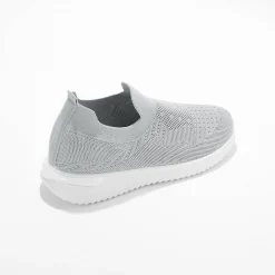 Lichte sneakers in meshtextiel, makkelijk aan te trekken