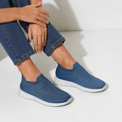 Lichte sneakers in meshtextiel, makkelijk aan te trekken
