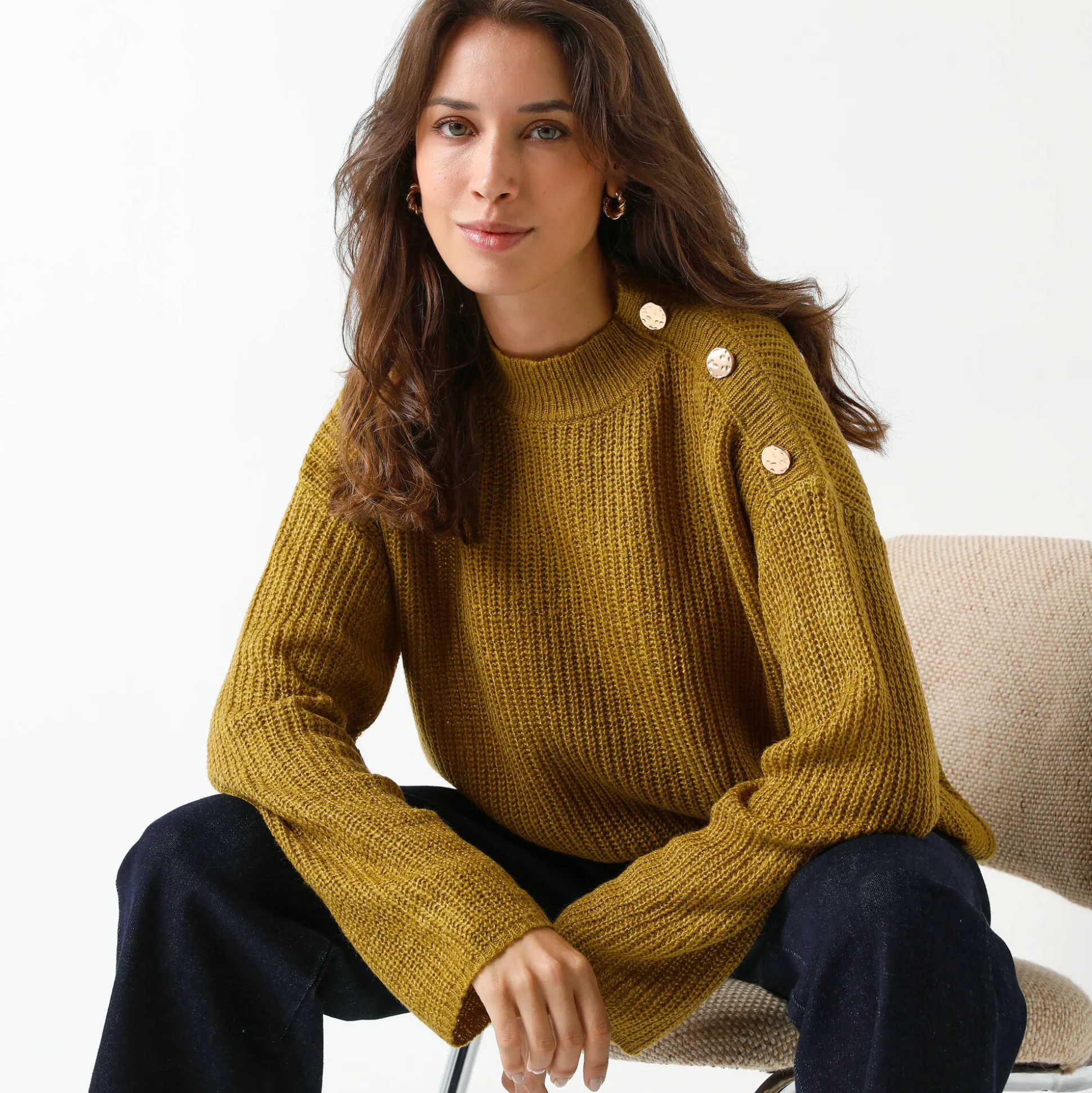 Loose trui, lange en ruime mouwen, patenttricot