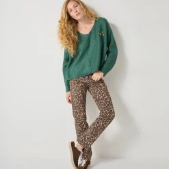Loose trui met V-hals en geborduurde hartjes, patenttricot