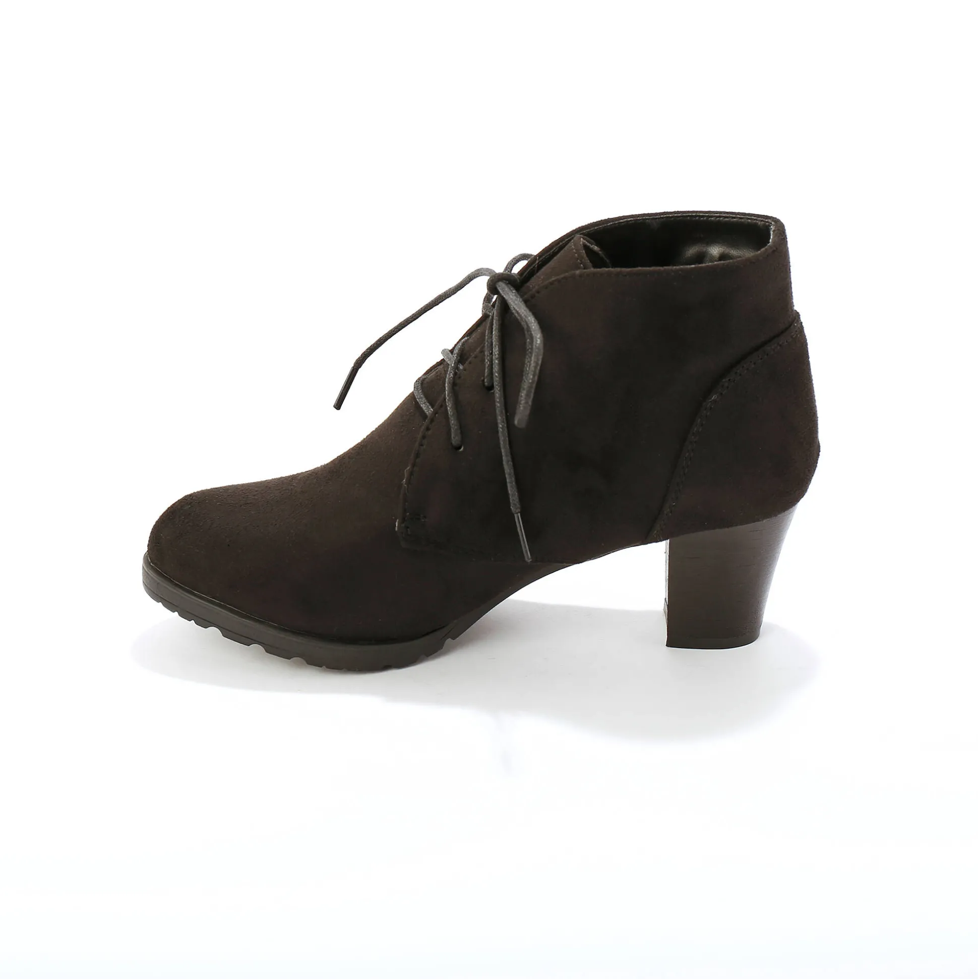 Low-boots met hak in houtstijl