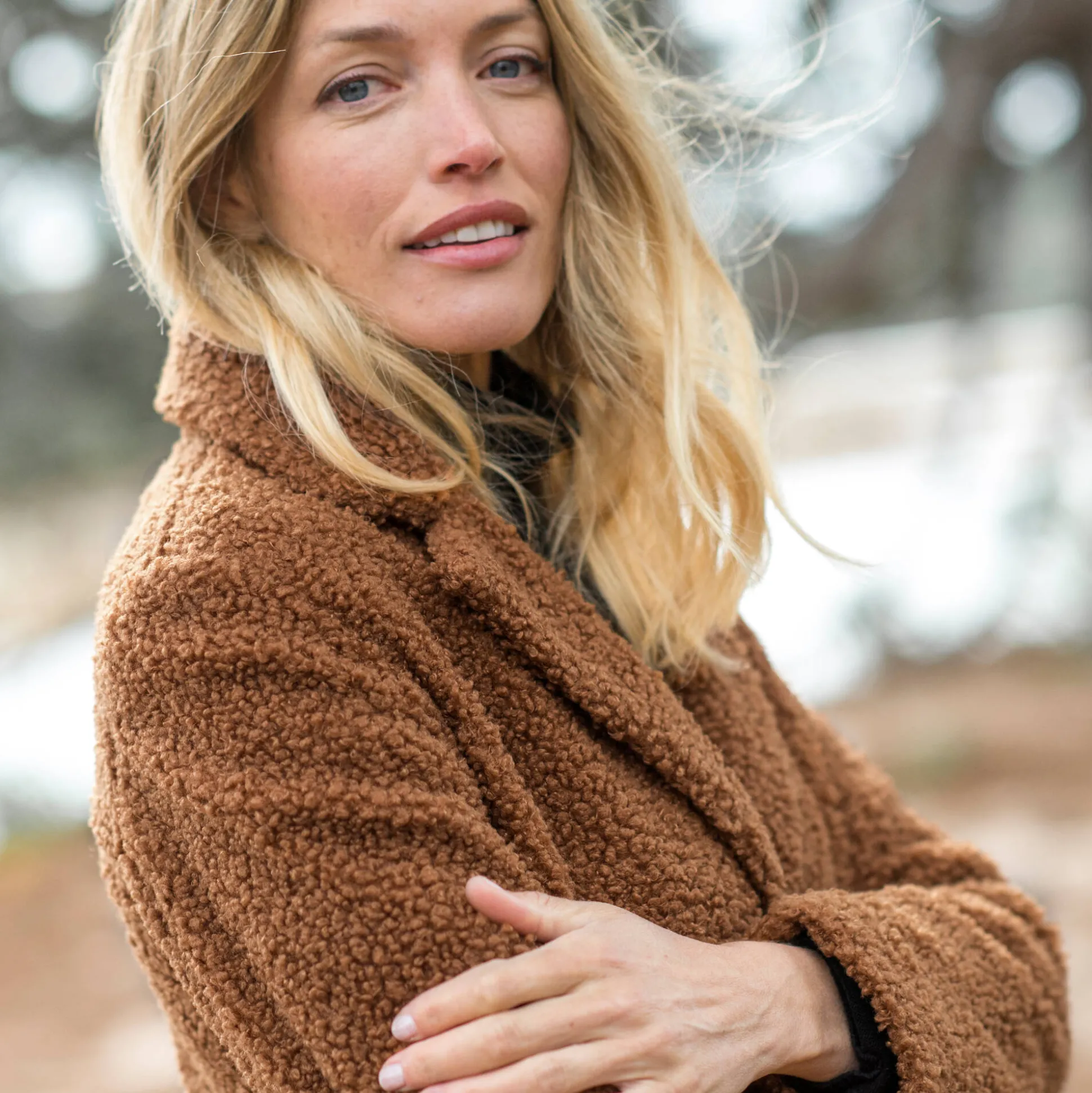 Mantel in lusjestricot