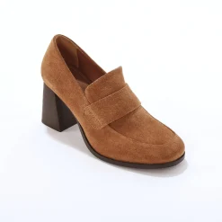Mocassins in splitleer, met hak