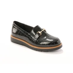 Mocassins met sleehak - gelakt kroko-effect