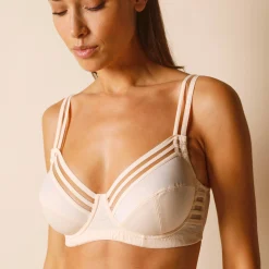 Modellerende beugelbeha - intense steun