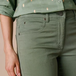 Modellerende broek met 5 zakken