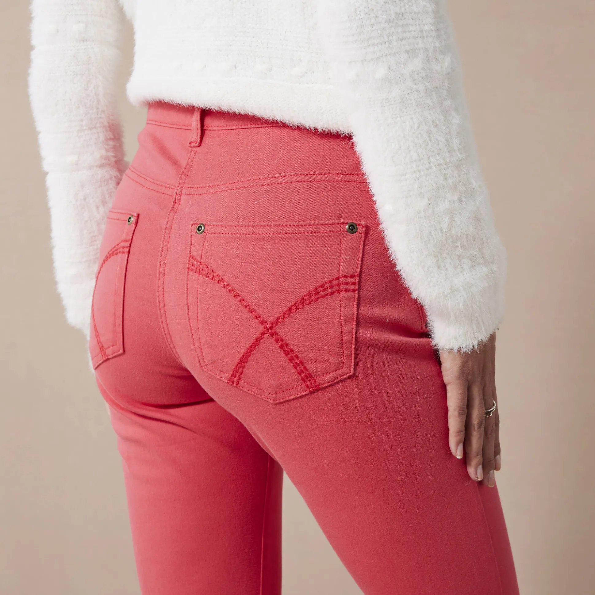 Modellerende broek met 5 zakken