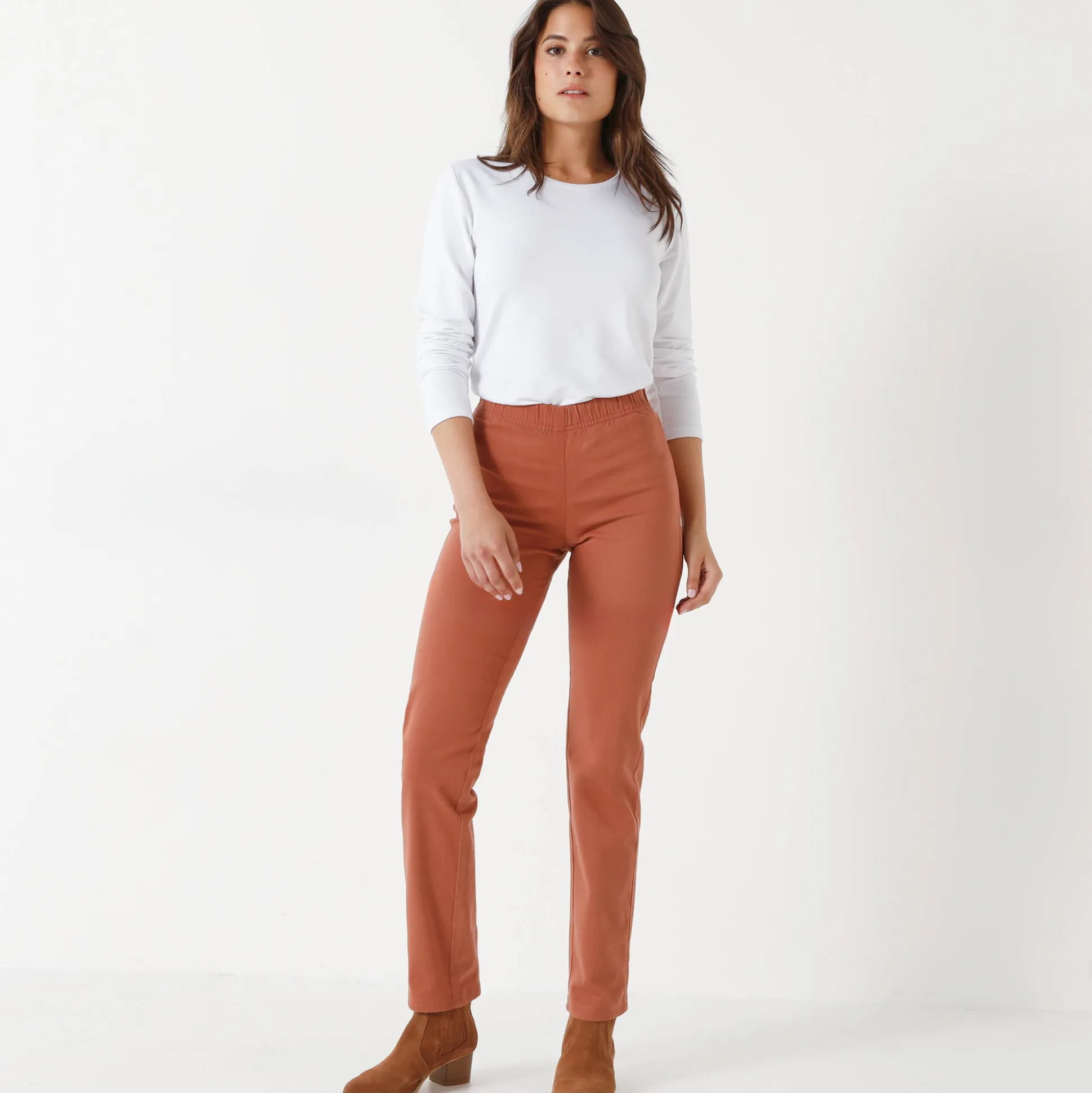 Modellerende broek met 'platte buik' effect en elastische taille