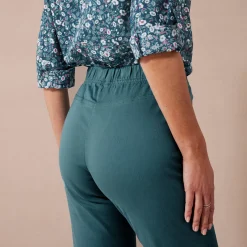 Modellerende broek met 'platte buik' effect en elastische taille