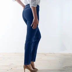 Modellerende jeans met 'platte buik' effect en elastische taille