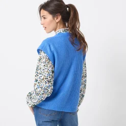 Mouwloos vest met knopen, patenttricot