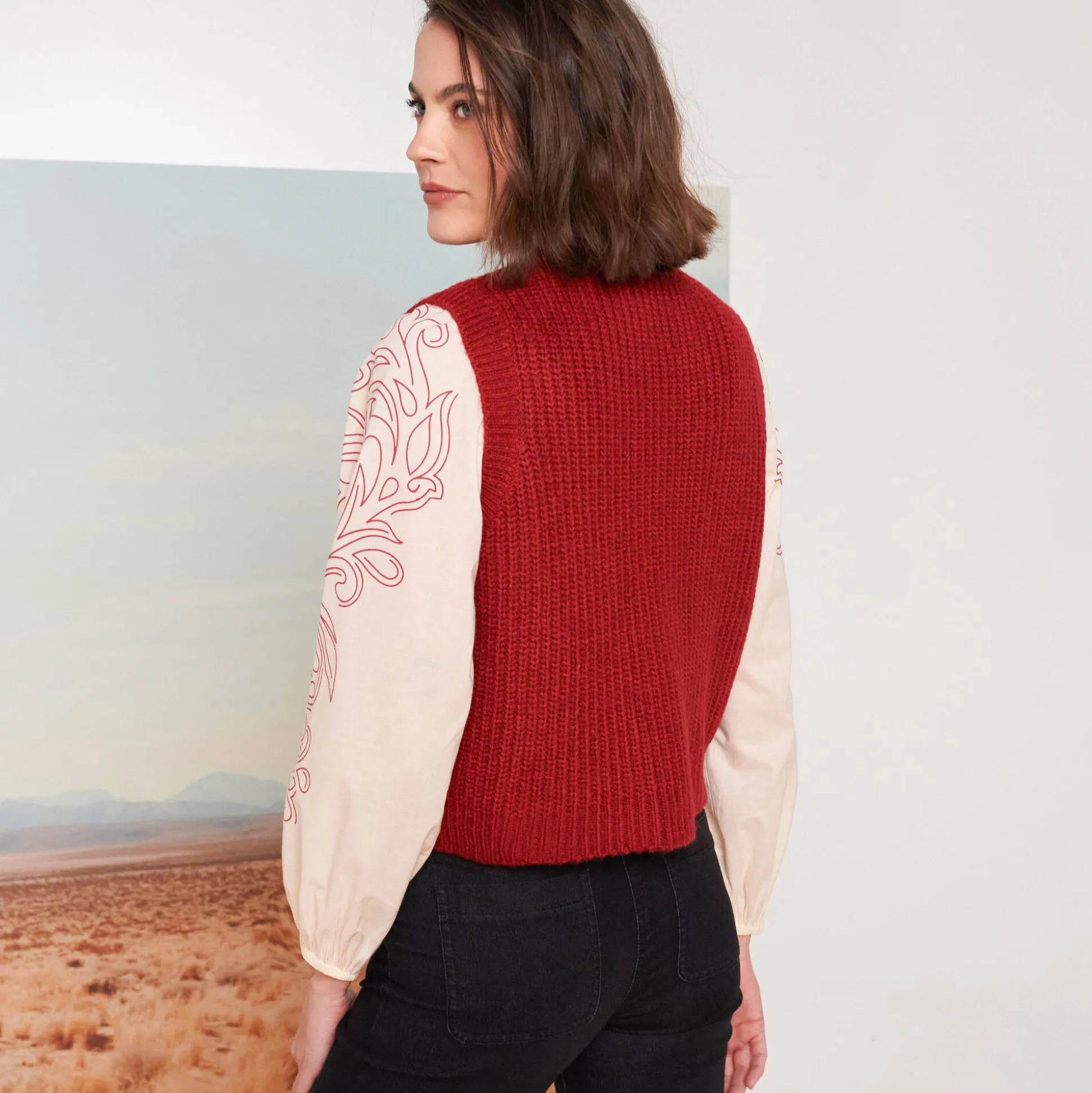 Mouwloos vest met zachte touch, goudkleurige knopen