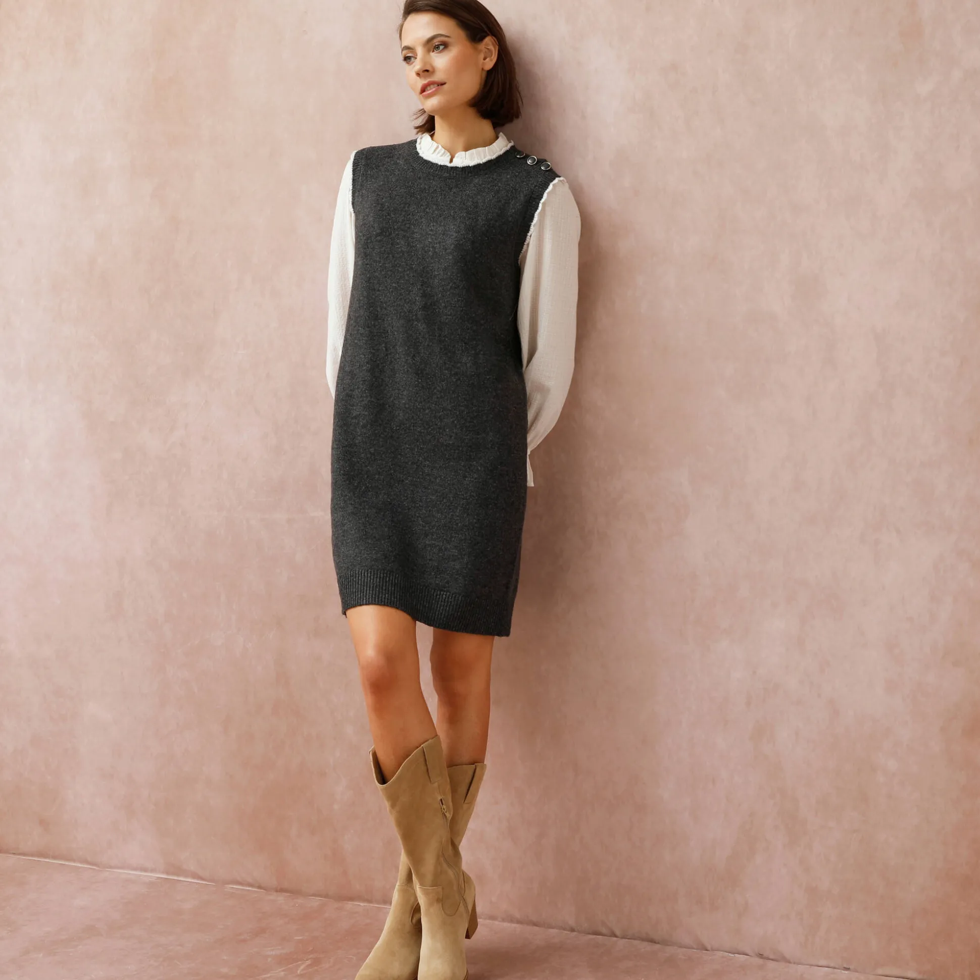 Mouwloze trui-jurk, contrasterende afwerking