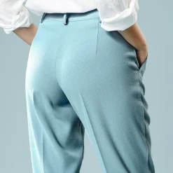 Nauwsluitende 7/8-broek, speciaal voor kleine lengtes