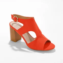 Omhullende sandalen met houten hak