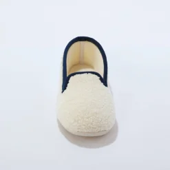 Pantoffels in sherpa-lusjesstof