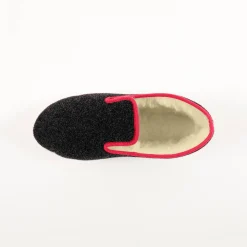 Pantoffels met wolvoering en stille viltzool