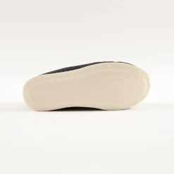 Pantoffels met wolvoering en stille viltzool
