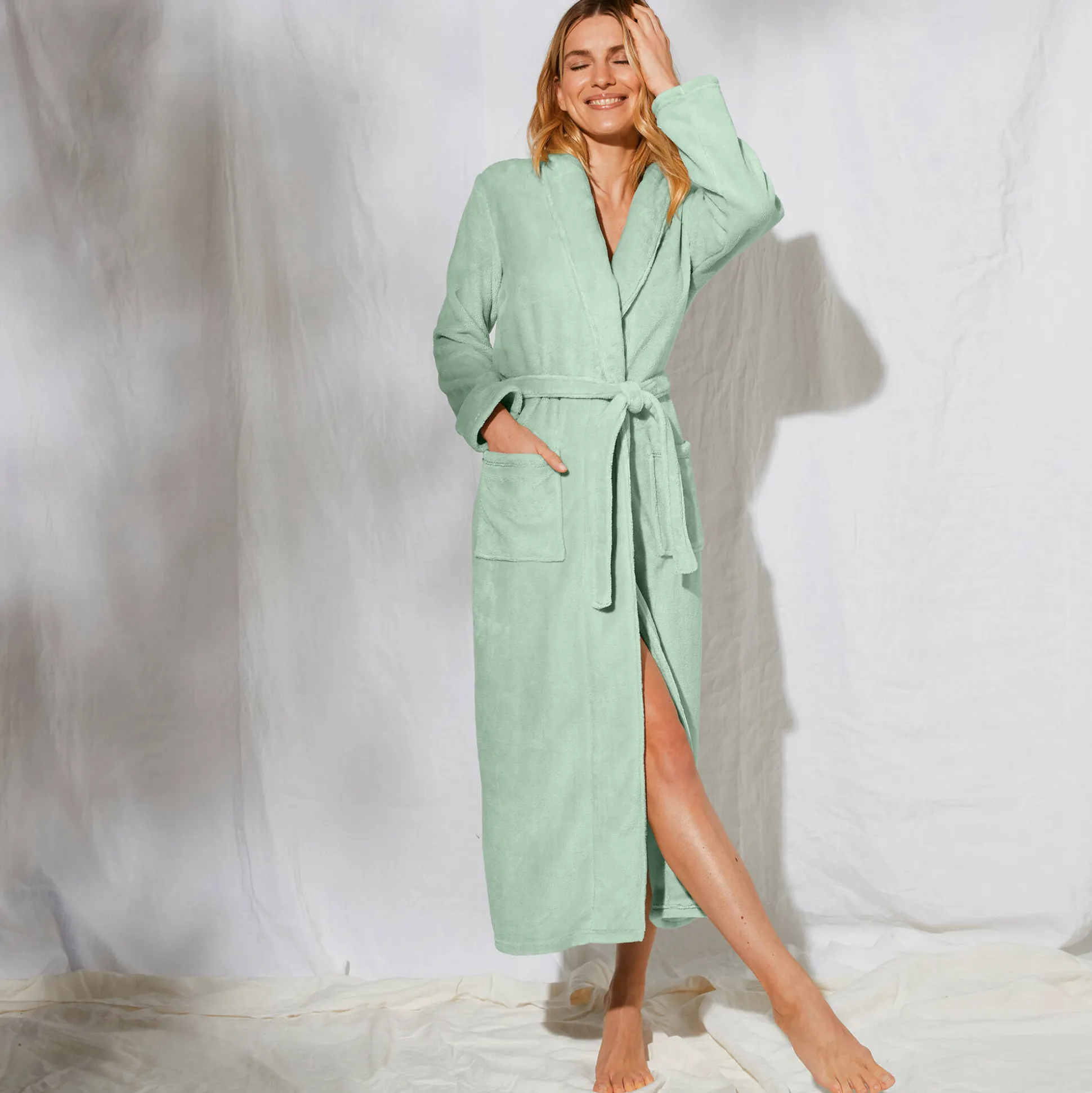 Peignoir in fleece met pluchetouch - 130 cm lang, lange mouwen