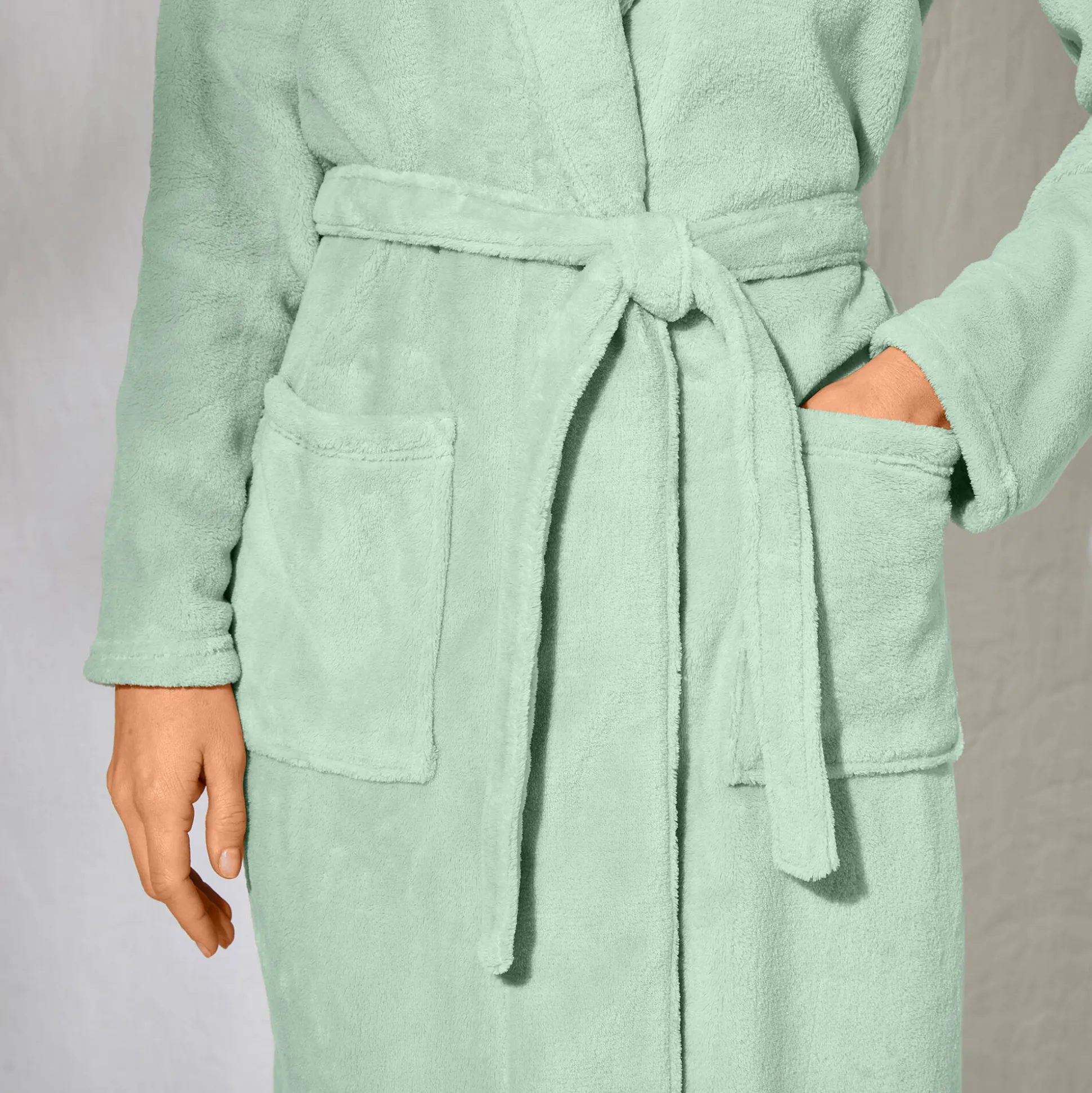 Peignoir in fleece met pluchetouch - 130 cm lang, lange mouwen