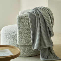 Plaid met ribbeleffect en pluchetouch
