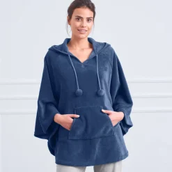 Poncho in fleece met pluchetouch en kap