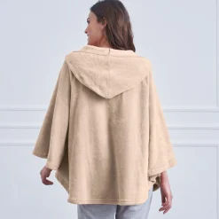 Poncho in fleece met pluchetouch en kap