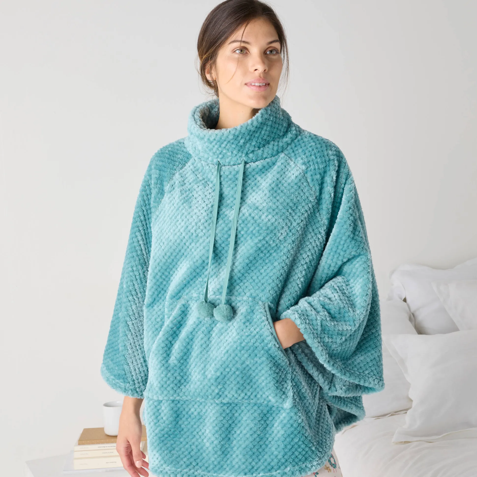 Poncho in fleecetricot met textuur, opstaande kraag