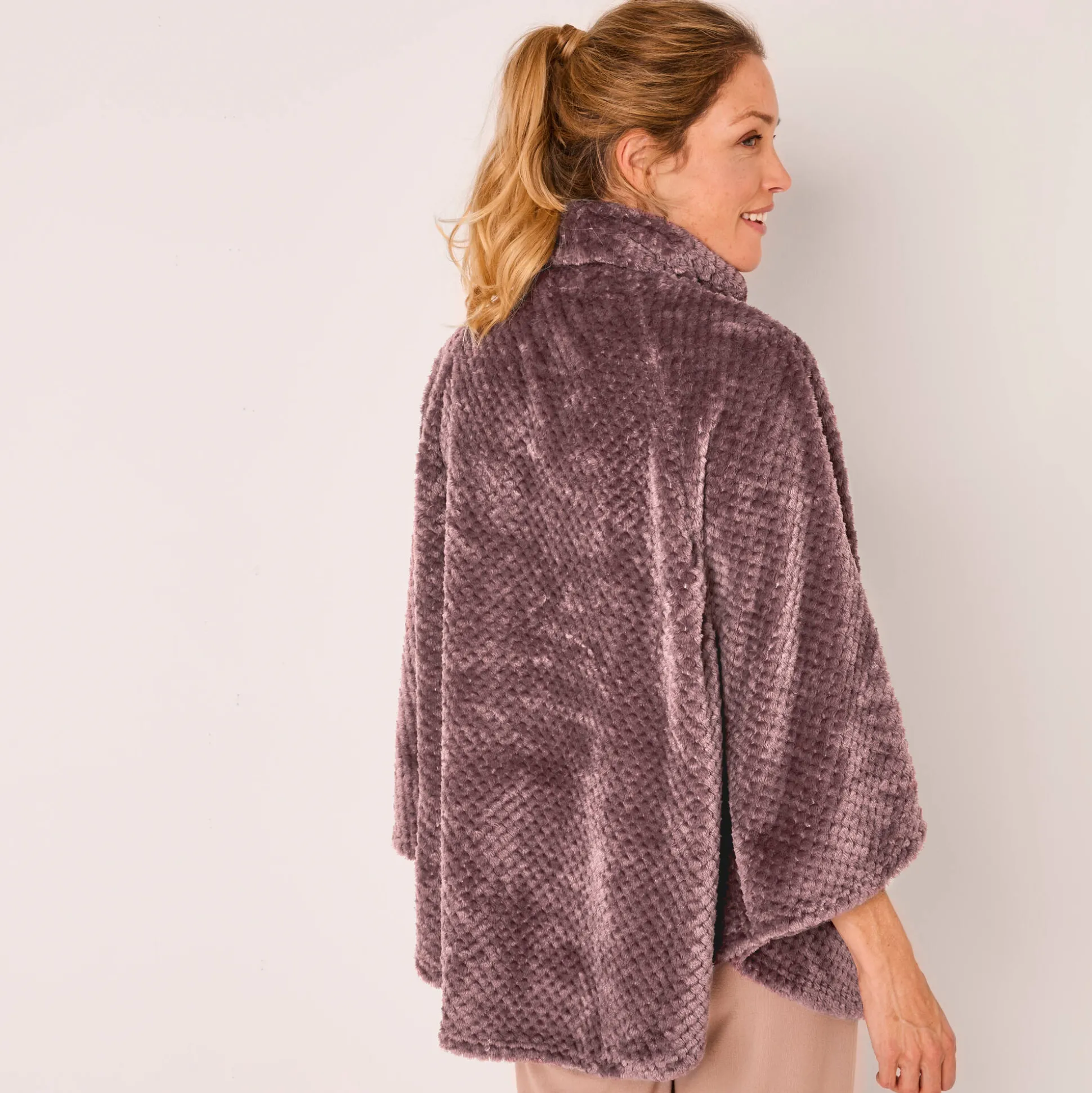 Poncho in fleecetricot met textuur, opstaande kraag