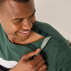 Praktisch T-shirt met lange mouwen en opening aan de schouder