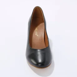 Pumps in glad leer met ronde neus