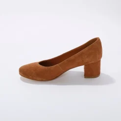 Pumps in splitleer met afgeronde neus