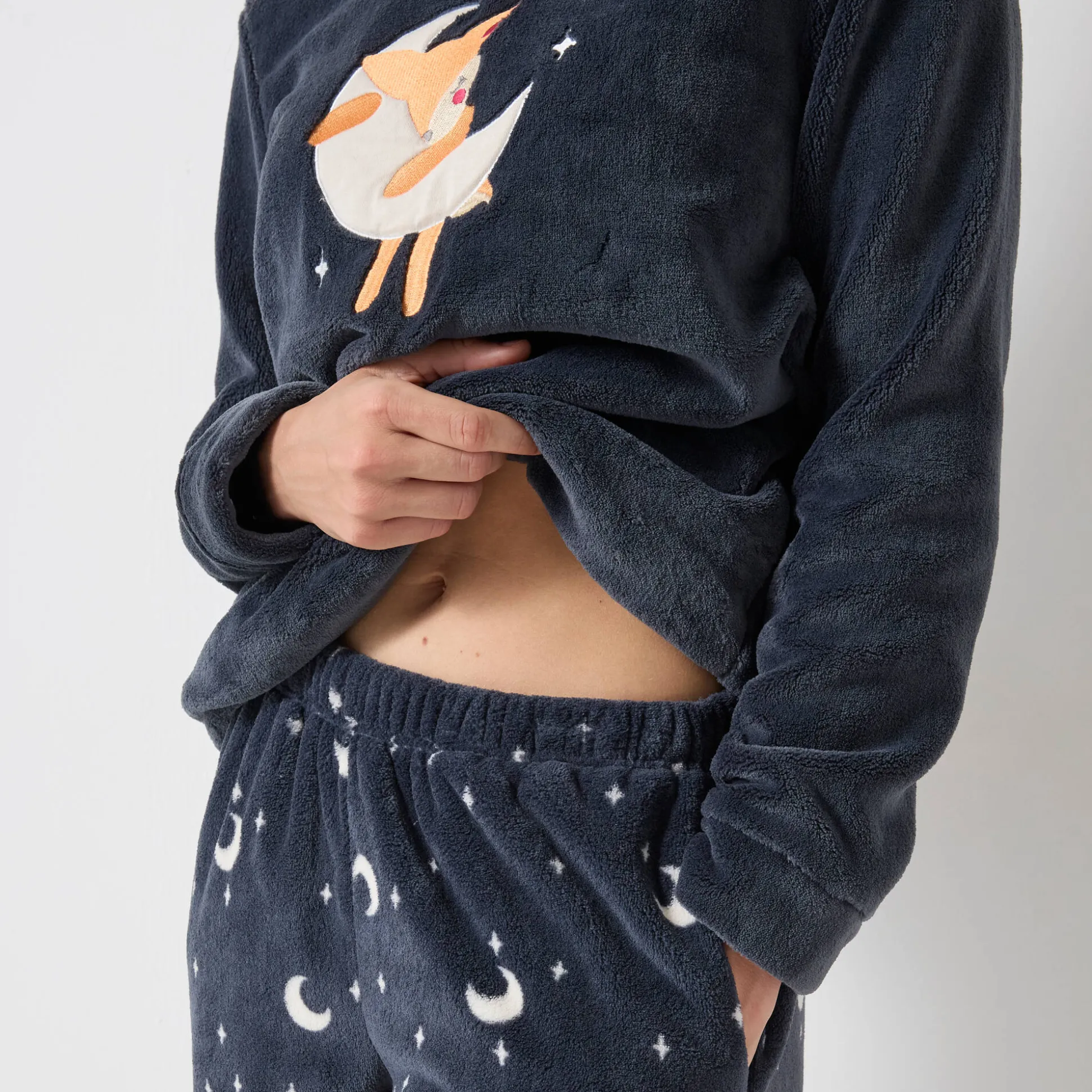Pyjama in fleece met 'hertenkalf' print, lange mouwen + bijpassend masker