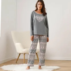Pyjama in fleece met lange mouwen en hartprint