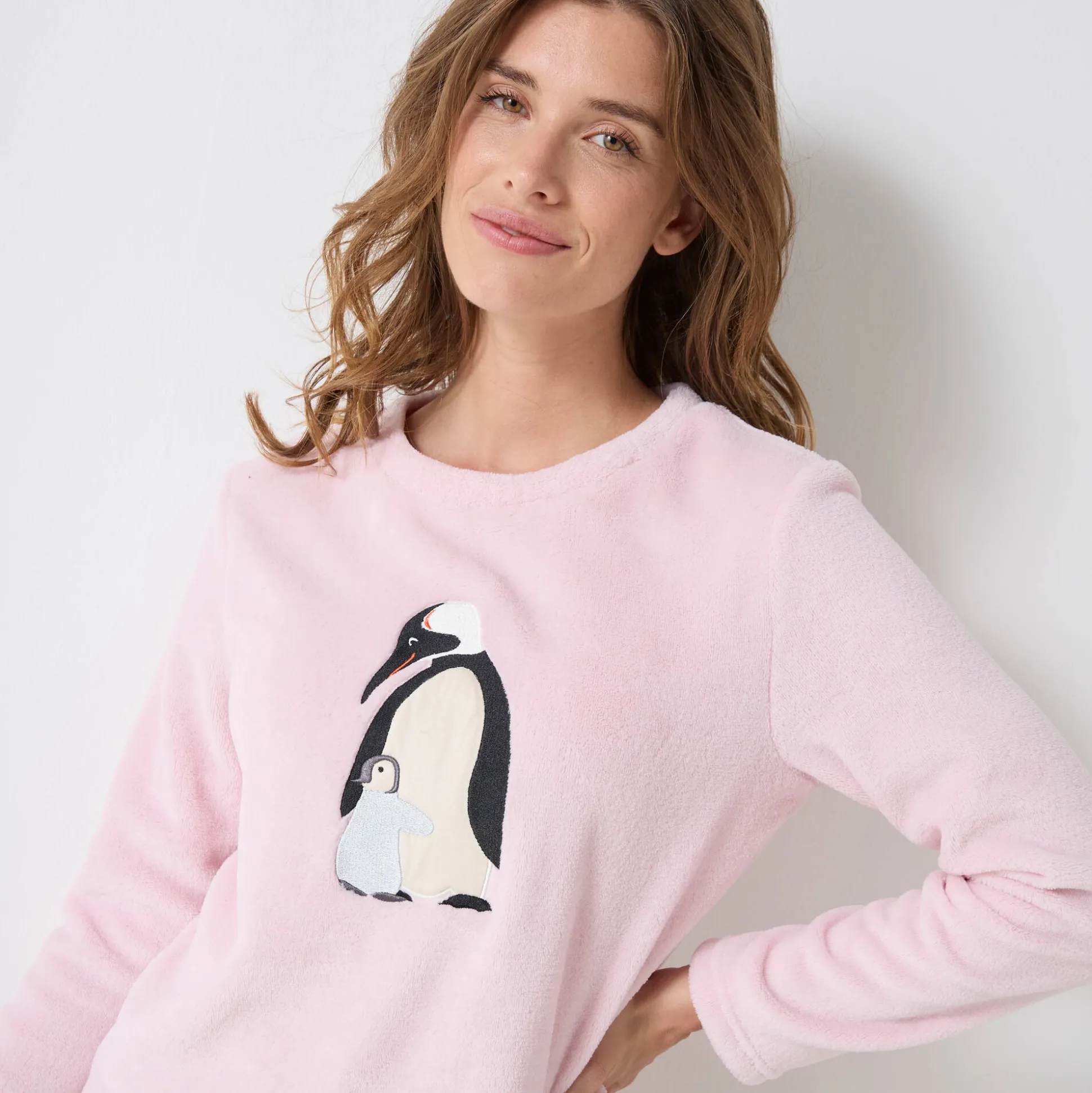 Pyjama in fleece met 'pinguïn' motief, lange mouwen