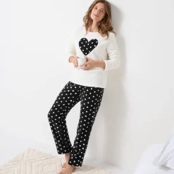 Pyjama in fleece met pluchetouch, hartjes- en stippenmotief