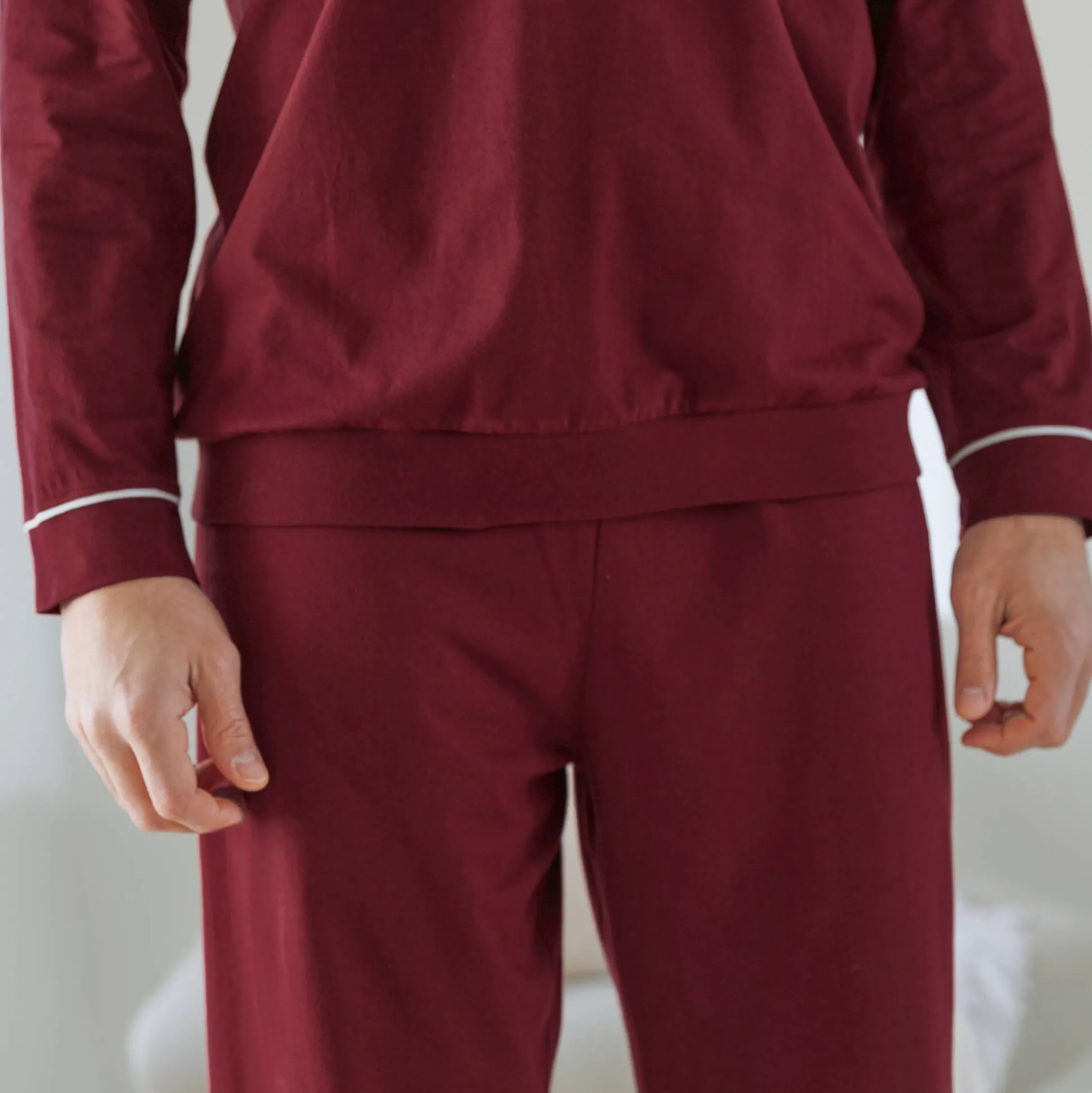 Pyjama in katoen met contrasterende biesjes